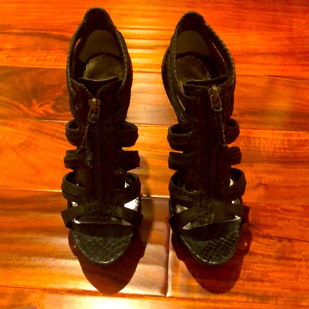 Bebe heels